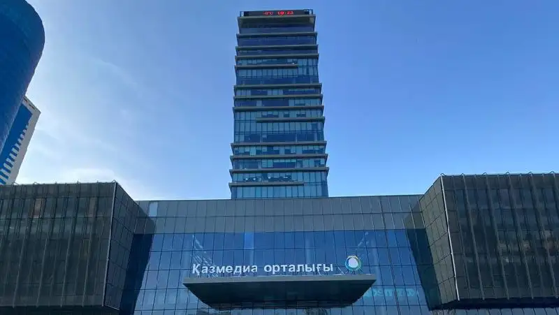 Вещание телеканалов приостановлено из-за аварии в столичном «Казмедиацентре»