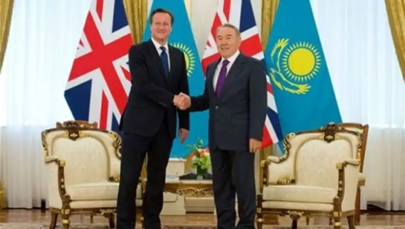 Нурсултан Назарбаев провел встречу с Дэвидом Кэмероном