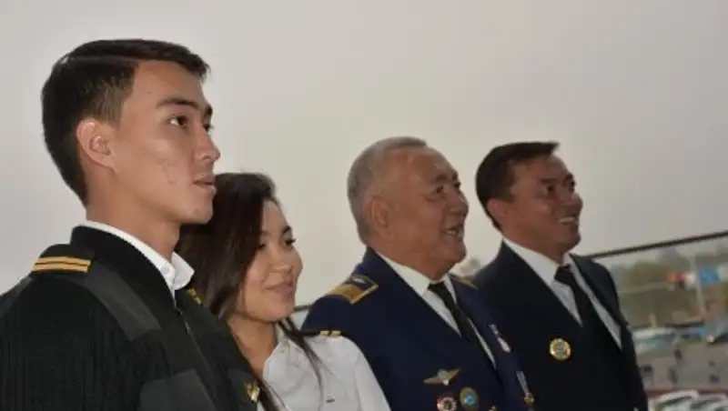 Погибший под Алматы курсант был из династии летчиков