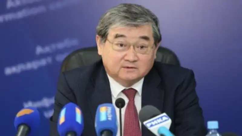 Могут ли попасть радикалы в казахстанскую армию, попытался выяснить депутат