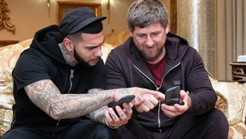 Кадыров сравнил увлечение соцсетями с наркоманией