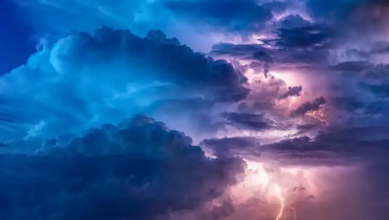 В девяти регионах Казахстана объявлено штормовое предупреждение