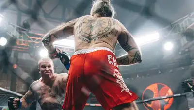 Бой ММА Нокаут, фото - Новости Zakon.kz от 24.12.2021 12:40