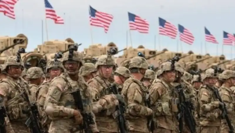 Пентагон приостановил программу набора иностранцев в армию США