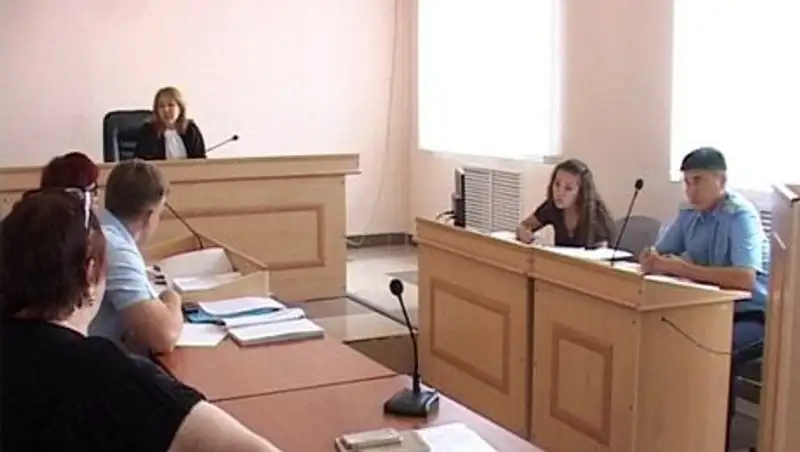 Житель Костаная обвиняется в разбойном нападении и присвоении звания полицейского