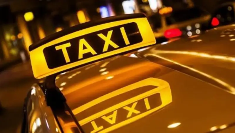 Таксист тайно снимал пассажиров на видео и выкладывал в интернет