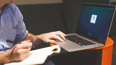 Обязаны ли работодатели регистрировать элкстронные трудовые договоры, фото - Новости Zakon.kz от 18.07.2023 10:43