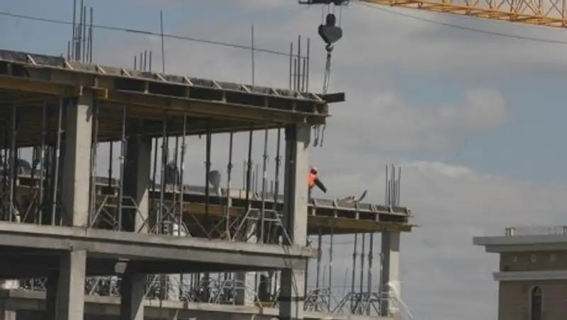 ШҚО-да төртінші қабаттан құлаған бала аман қалды 