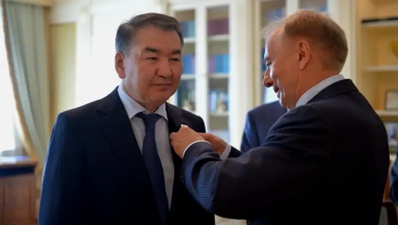 Кайрат Мами награжден юбилейной медалью «&#1178;аза&#1179;стан Конституциясына 20 жыл»