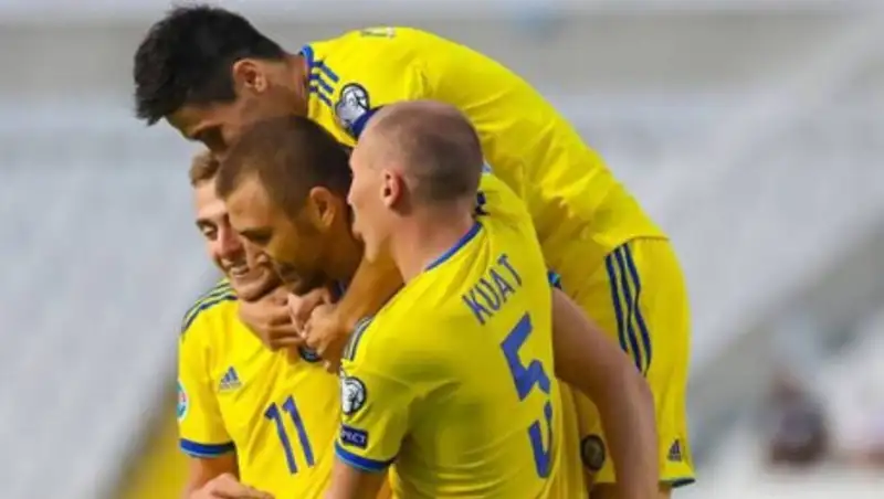 Футболист сборной Казахстана пообещал преподнести сенсацию в матче с Россией