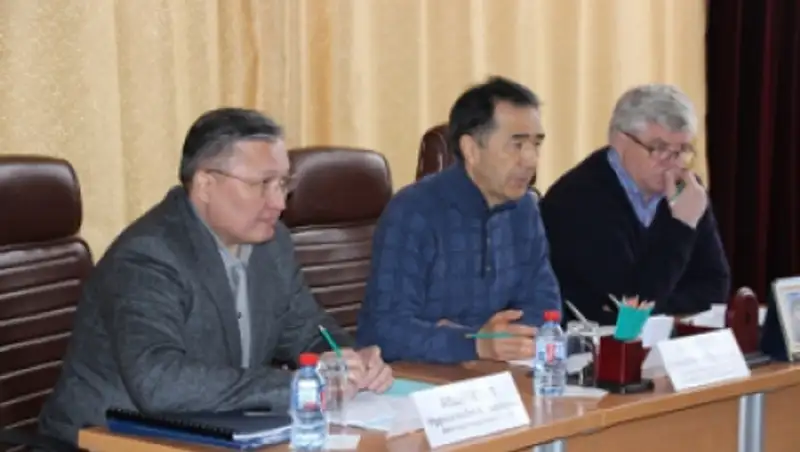 Б. Сагинтаев провел совещание по паводковой обстановке в Карагандинской области