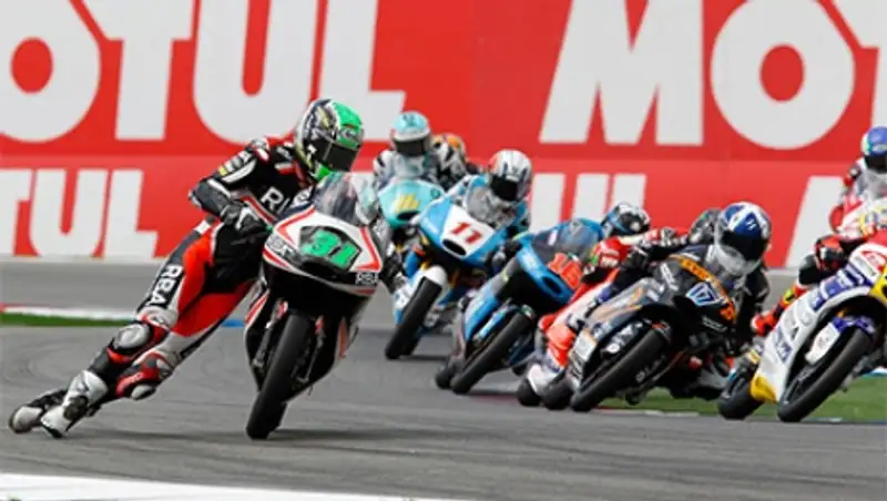 WADA разрешило представителям мотоспорта выпивать