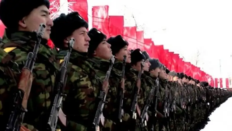 Свыше 600 новобранцев в РК сегодня приняли воинскую присягу