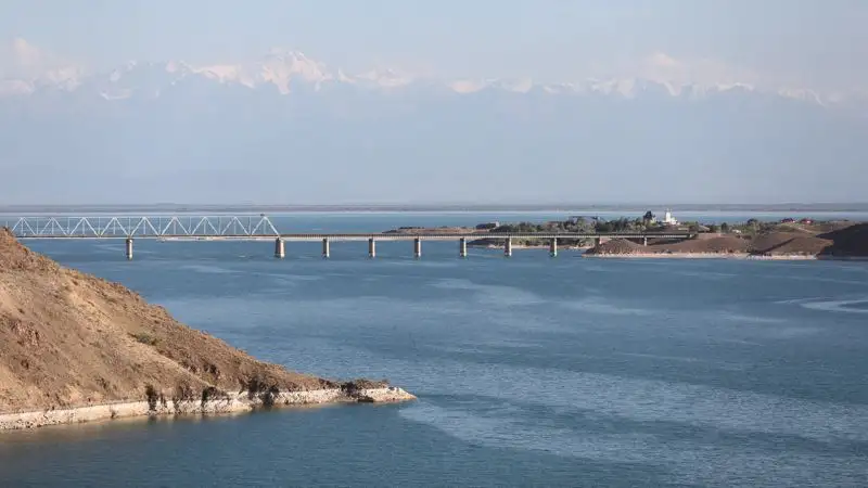 Туристы на Капчагае жалуются на недостаток туалетов