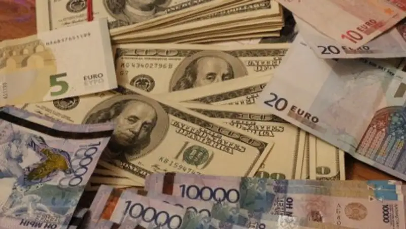Валюта в Казахстане не пользуется спросом - исследование