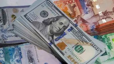 торги на бирже, фото - Новости Zakon.kz от 11.05.2022 17:07