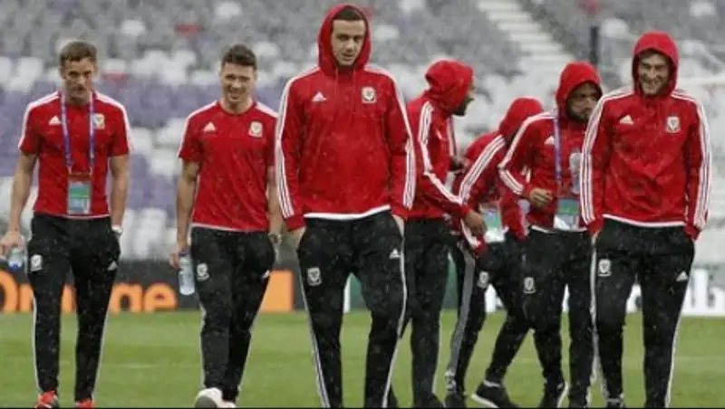 Сборная Уэльса пропустила тренировку перед решающим матчем с Россией
