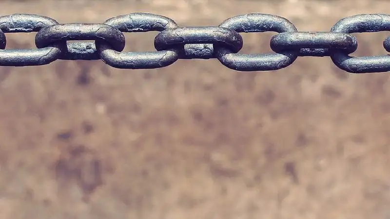 47-летнего мужчину держали в рабстве в Актюбинской области