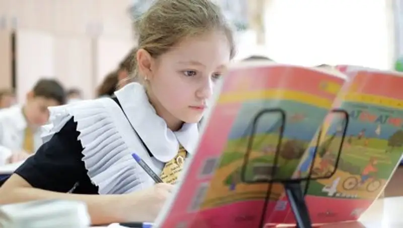 Зачисление детей в школы переведут в электронный формат в Астане