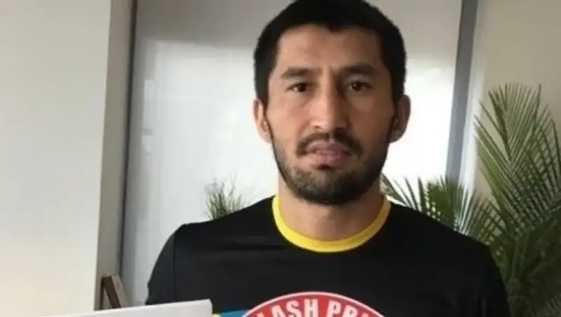 Казахстанец ударом с ноги нокаутировал японца на турнире ACB 61