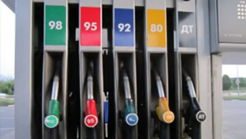 Казахстан сможет начать экспорт бензина Аи-92 с 2018 года