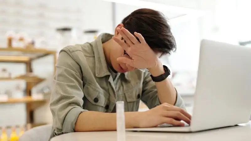 Терапевт рассказала о причинах головной боли