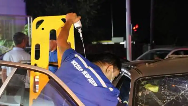 Водитель Camry насмерть сбил женщину в центре Актау