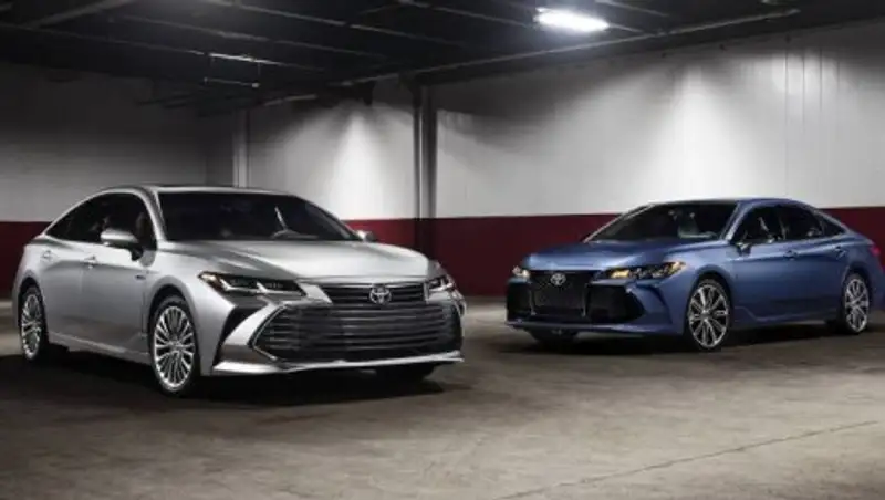 Toyota представила седан Avalon 2019 модельного года