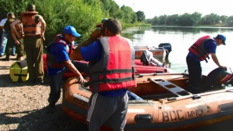Тело утонувшей два месяца назад девушки ищут в Семее