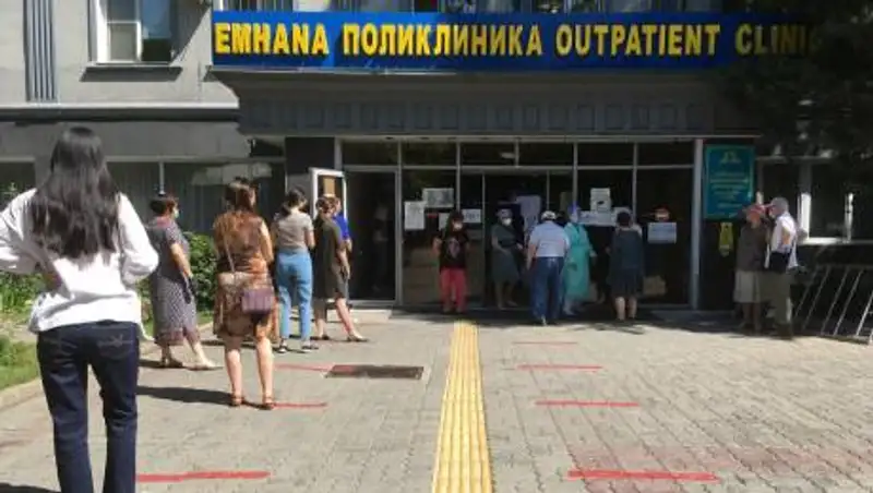 Почему некоторые алматинцы не могут прикрепиться к поликлинике