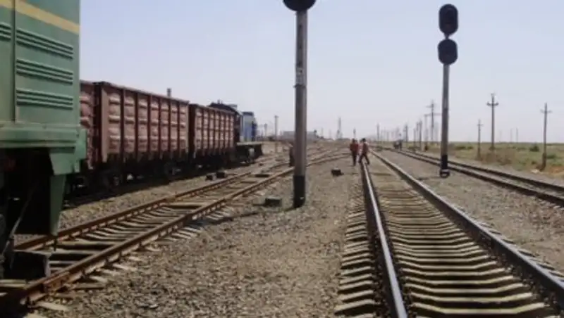 Влюбленные бросились под поезд