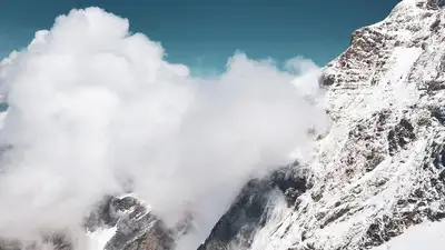 В бассейне реки Малая Алматинка вновь сошла лавина, фото - Новости Zakon.kz от 07.03.2023 12:54