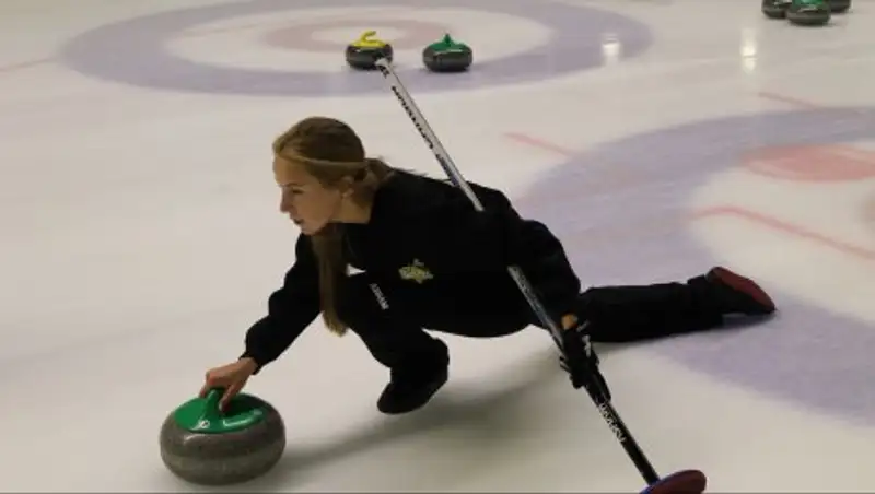Сборная Казахстана по керлингу готовится к чемпионату мира