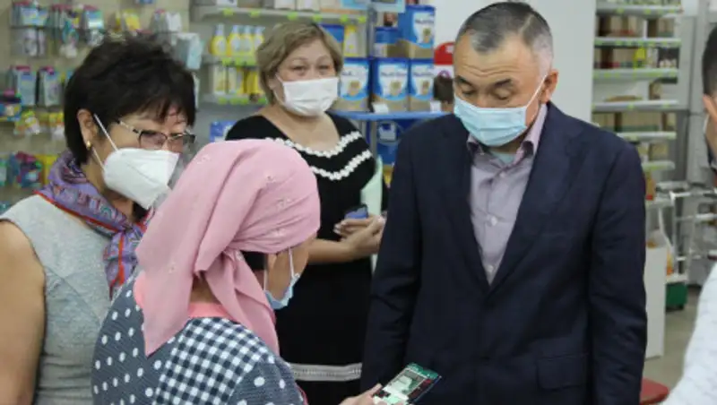 Мажилисмены проверили аптеки в Актобе на наличие лекарств