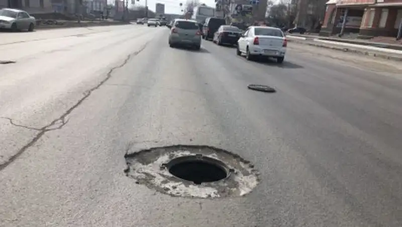 Краденые крышки от люков обнаружены в алматинских пунктах приема цветмета