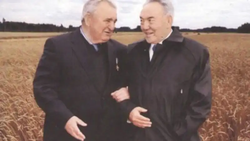 Назарбаев выразил соболезнования семье Геннадия Зенченко