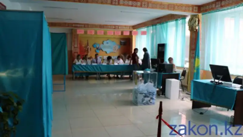 В Казахстане на внеочередных выборах в президенты работает около 1000 наблюдателей