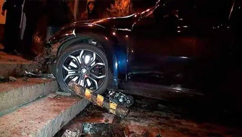 Водителя БМВ, сбившего несколько человек в Алматы, задержали