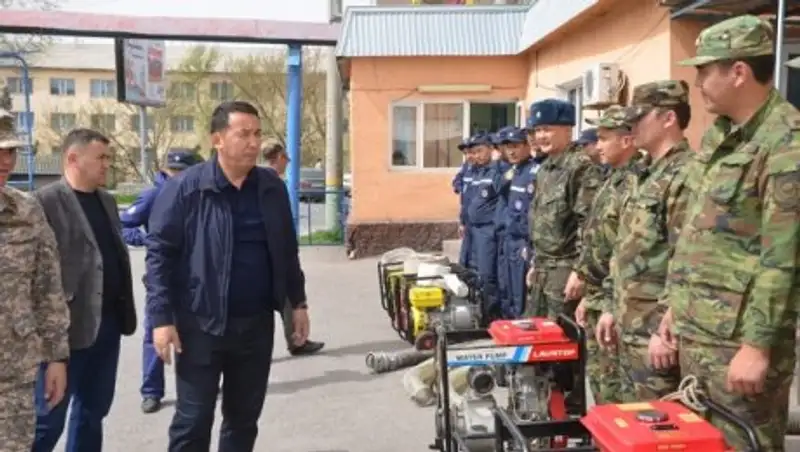 В ВКО на помощь прибыли допсилы КЧС МВД РК и спасатели Алматинской области