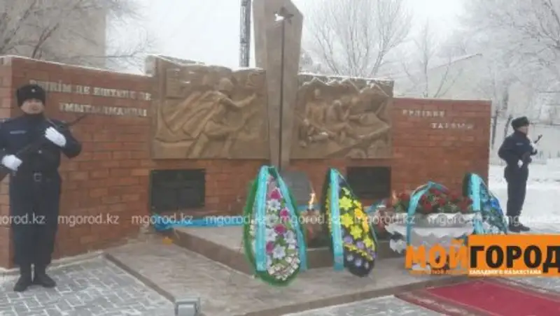 В воинской части Актобе, на которую напали террористы, открыли мемориальную доску