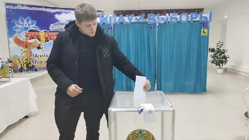 голосование, фото - Новости Zakon.kz от 20.11.2022 18:13