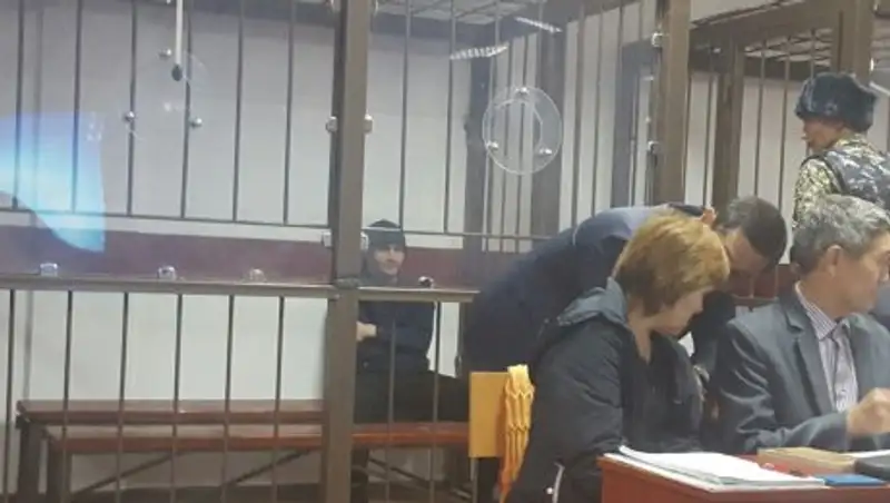 Матери погибших при теракте в Алматы потребовали для подсудимых расстрел