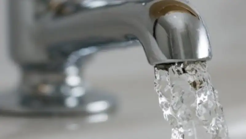 Горячая вода подорожала на 6,1% за год