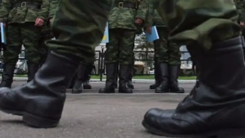 Ефрейтор избил сослуживца на востоке Казахстана