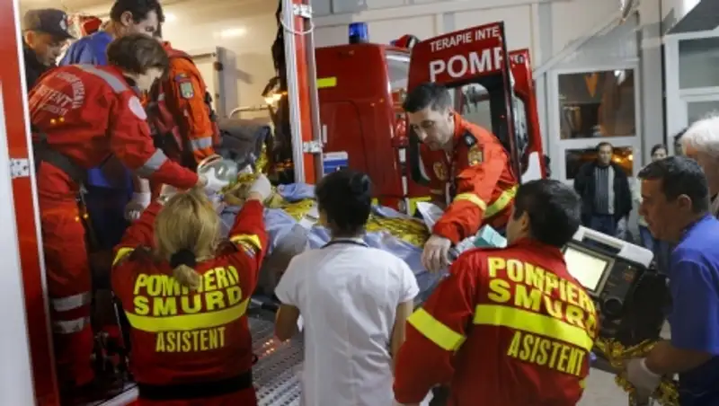 Число жертв пожара в ночном клубе в Румынии возросло до 47 человек