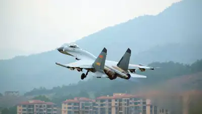 © Фото : Fu Gan / China Military, фото - Новости Zakon.kz от 06.08.2018 12:14