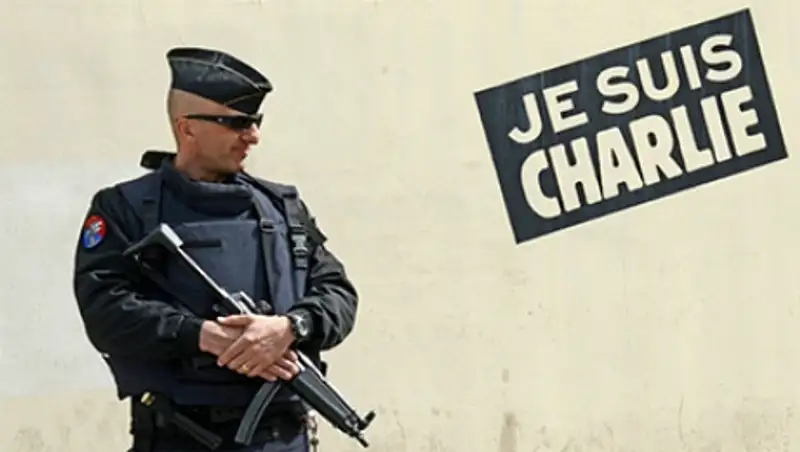 Charlie Hebdo нарисовал третью карикатуру на теракты в Брюсселе