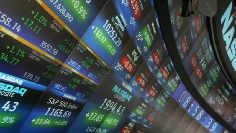 Китайские биржи открылись в плюсе после двухдневного падения