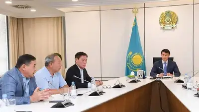 Дархан Сатыбалды защитил декхан, фото - Новости Zakon.kz от 21.09.2022 19:59