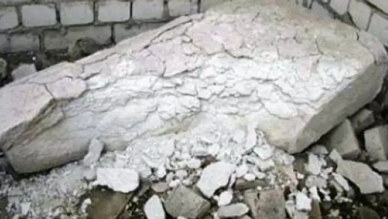 Двух человек насмерть придавило бетонной плитой в Акмолинской области